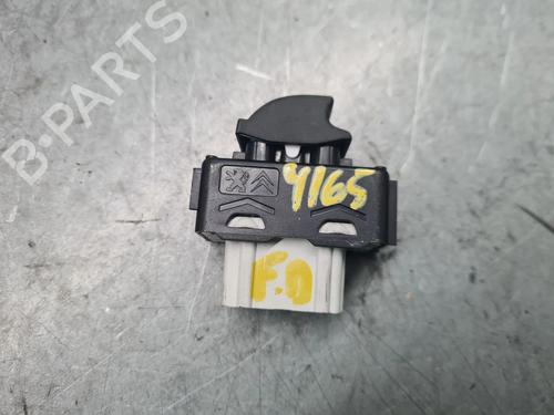 Used Right front window switch Right front window switch PEUGEOT 208 I (CA_, CC_) 1.2 VTI 82 (82 hp) 33291322 33291322