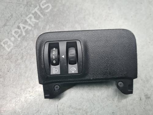 Used Switch Switch RENAULT MEGANE IV Hatchback (B9A/M/N_) 1.5 Blue dCi 115 (B9A6) (116 hp) 33293377 33293377
