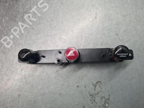 Used Switch Switch FIAT 500X (334_) 1.3 (334.AXR11) (150 hp) 33294707 33294707