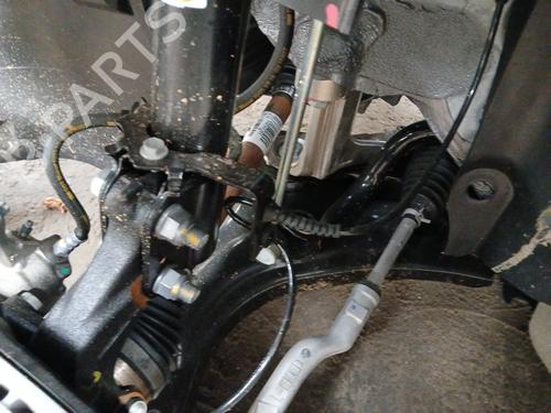 left-front-suspension-arm-renault-clio-v-b7_-2019-33323122 main image