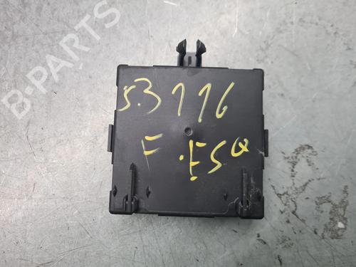 Used Electronic module Electronic module MERCEDES-BENZ E-CLASS (W212) E 350 CDI 4-matic (212.093) (265 hp) 33325022 33325022