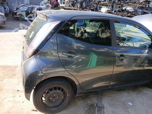 right-rear-door-toyota-aygo-_b4_-2014-33338239 main image