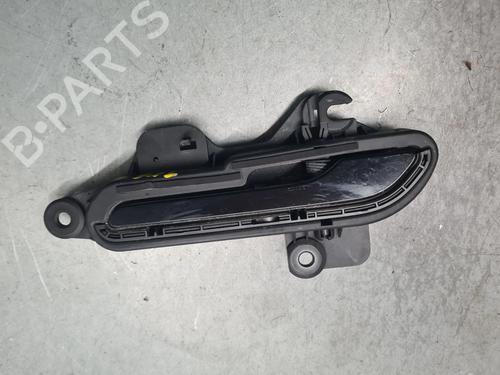 Used Rear left exterior door handle Rear left exterior door handle TESLA MODEL Y (5YJY) EV All-wheel Drive (450 hp) 33400770 33400770