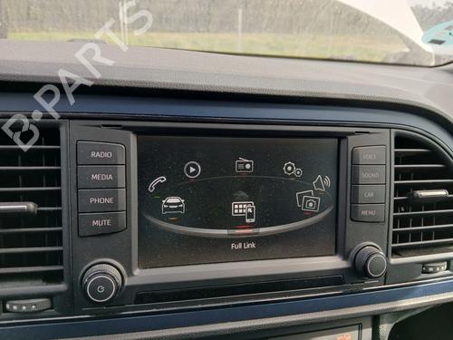 Used Radio Radio SEAT LEON ST (5F8) 1.6 TDI (110 hp) 33403379 33403379