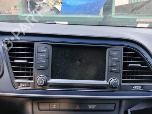 Radio SEAT LEON ST (5F8) 1.6 TDI | BP33403379E6 - Image 2