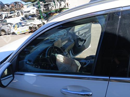 front-left-door-window-mercedes-benz-glc-x253-2015-2016-2017-2018-2019-2020-2021-2022-33428821 main image