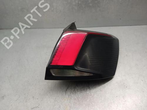 Used Right taillight Right taillight PEUGEOT 3008 II SUV (MC_, MR_, MJ_, M4_) 1.6 BlueHDi 120 (120 hp) 32347190 32347190