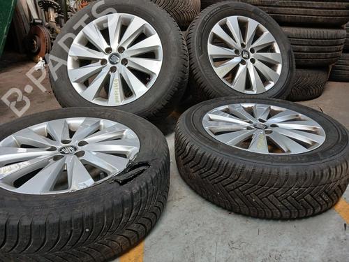 Used Rim Rim SEAT ARONA (KJ7, KJP) 1.6 TDI (95 hp) 33438228 33438228