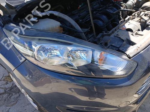 Used Right headlight Right headlight FORD FIESTA VI (CB1, CCN) 1.25 (82 hp) 33549058 33549058