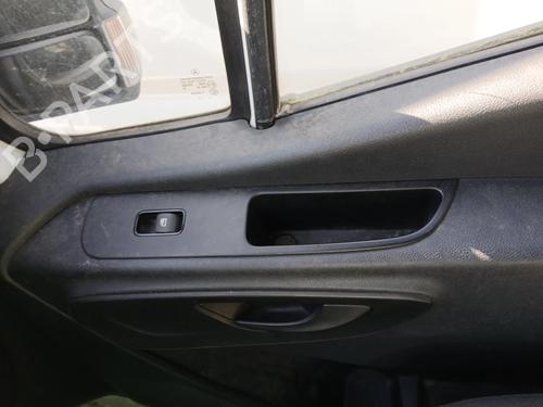 Used Right front window switch Right front window switch MERCEDES-BENZ SPRINTER 3,5-t Van (B907, B910) 311 CDI (910.631, 910.633) (114 hp) 33606637 33606637