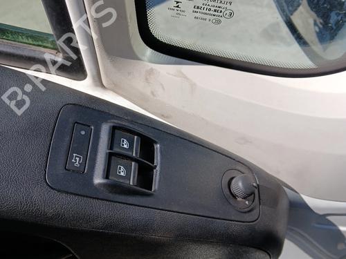 left-front-window-switch-peugeot-boxer-van-2006-33606690 main image