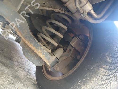 Used Right rear steering knuckle Right rear steering knuckle FORD FOCUS III 1.0 EcoBoost (125 hp) 33629452 33629452