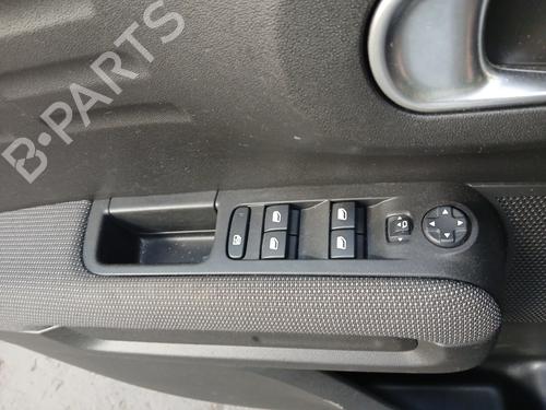 Used Left front window switch Left front window switch CITROËN C3 AIRCROSS II (2R_, 2C_) 1.5 BlueHDi 100 (2CYHYJ) (102 hp) 33690465 33690465