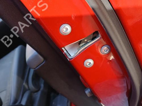 front-right-lock-suzuki-sx4-s-cross-jy-2013-33690480 main image