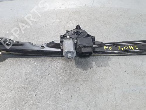 rudehejsemekanisme-ventre-foran-fiat-scudo-van-2022-27233706 main image