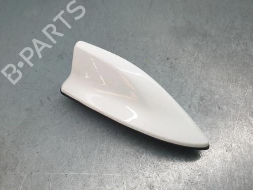 antennabase-toyota-corolla-estate-_e21_-2019-33128807 main image