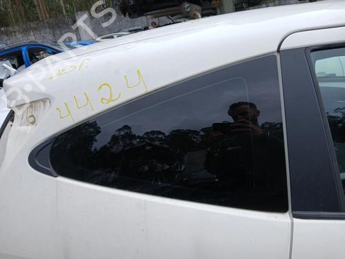 rear-right-quarter-glass-toyota-aygo-_b4_-2014-33800759 main image