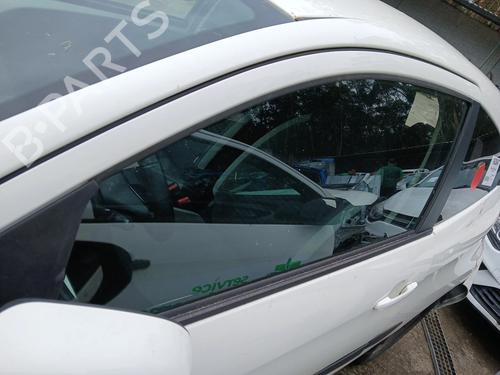 front-left-door-window-toyota-aygo-_b4_-2014-33800762 main image