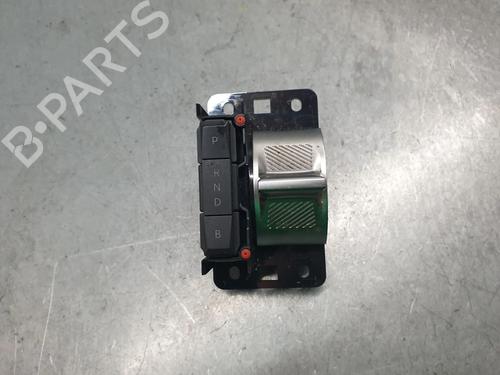 Selector da caixa Selector da caixa PEUGEOT 208 II (UB_, UP_, UW_, UJ_) e-208 (136 hp) 33815256 33815256