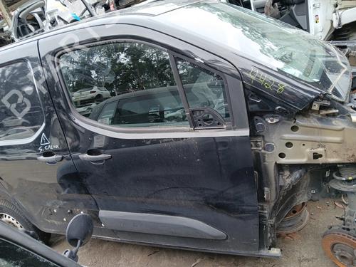 Dør høyre foran Dør høyre foran PEUGEOT PARTNER Box Body/MPV (K9) 1.6 BlueHDI 100 (99 hp) 33815262 33815262