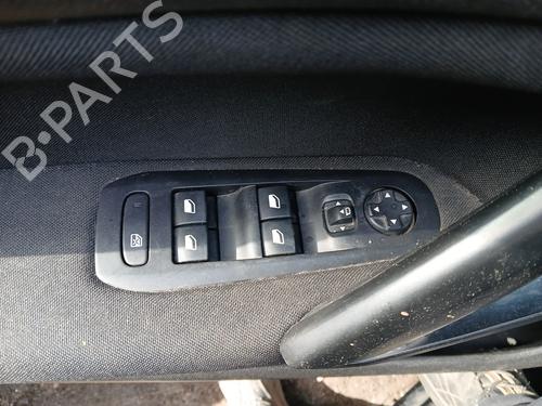 Used Left front window switch Left front window switch PEUGEOT 308 II (LB_, LP_, LW_, LH_, L3_) 1.5 BlueHDi 130 (131 hp) 33848016 33848016