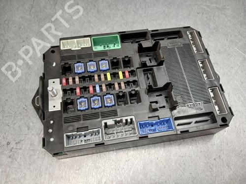 Caixa de fusíveis Caixa de fusíveis JAGUAR XF I (X250) 2.2 D (200 hp) 33871880 33871880