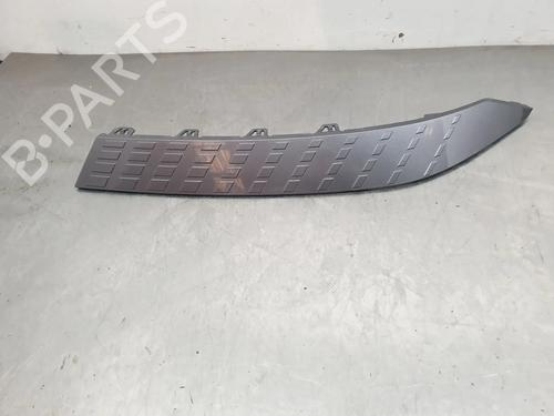 Grelha Grelha RENAULT CAPTUR II (HF_) TCe 140 (HFN0) (140 hp) 33875950 33875950