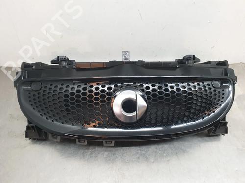 Used Grille Grille SMART FORFOUR Hatchback (453) 1.0 (453.042, 453.043) (71 hp) 33888840 33888840