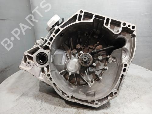 Used Gearbox Gearbox DACIA DUSTER (HS_) 1.2 TCe 125 (125 hp) 32519586 32519586
