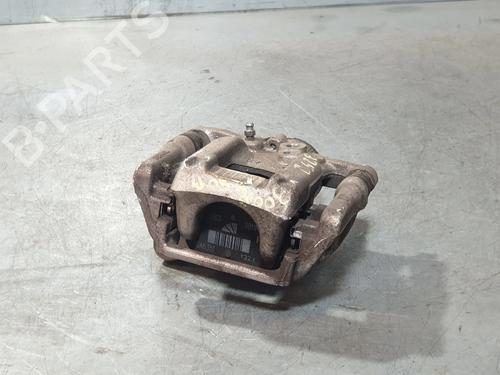 Venstre bremsekaliber bag Venstre bremsekaliber bag PEUGEOT 3008 II SUV (MC_, MR_, MJ_, M4_) Hybrid (224 hp) 33966104 33966104