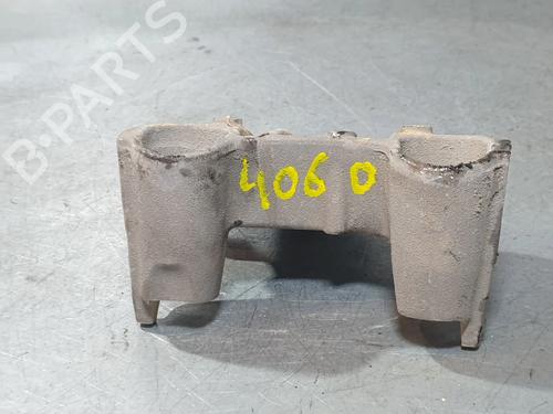 Used Engine mount Engine mount PEUGEOT 2008 II (UD_, US_, UY_, UJ_, UR_, UC_) e-2008 (UKZKXZ) (136 hp) 33978235 33978235