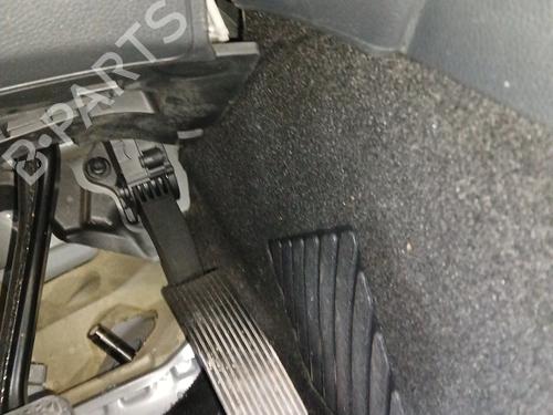 Pedal Pedal MERCEDES-BENZ GLA-CLASS (X156) GLA 220 d (156.903) (177 hp) 33981735 33981735