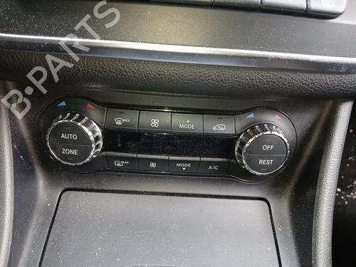 Used Climate control Climate control MERCEDES-BENZ GLA-CLASS (X156) GLA 220 d (156.903) (177 hp) 33981730 33981730