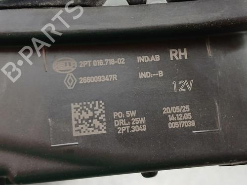 Right daytime light RENAULT CAPTUR II (HF_) TCe 140 (HFN0) | BP33245060C103  - Image 7