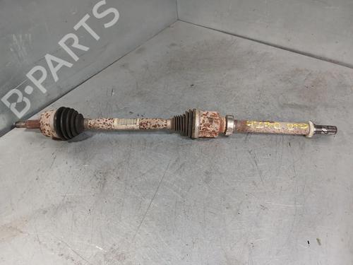 Used Right front driveshaft Right front driveshaft RENAULT MEGANE IV Hatchback (B9A/M/N_) 1.5 dCi 110 (B9A3) (110 hp) 33995940 33995940