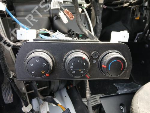 Used Climate control Climate control DACIA SANDERO III 1.0 TCe 100 ECO-G (101 hp) 34061195 34061195