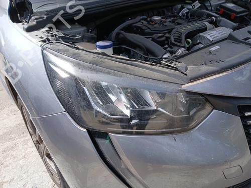 Used Right headlight Right headlight PEUGEOT 208 II (UB_, UP_, UW_, UJ_) 1.2 PureTech 100 (101 hp) 36165330 36165330