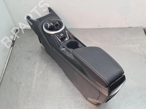 Apoyobrazos central Apoyobrazos central NISSAN JUKE (F16_) DIG-T 117 (117 hp) 34218956 34218956