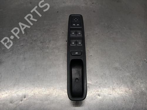 Used Left front window switch Left front window switch DACIA SANDERO III 1.0 TCe 90 (91 hp) 34251241 34251241