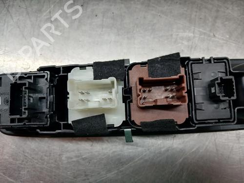 Left front window switch DACIA SANDERO III 1.0 TCe 100 ECO-G | BP28961973I27  - Image 6