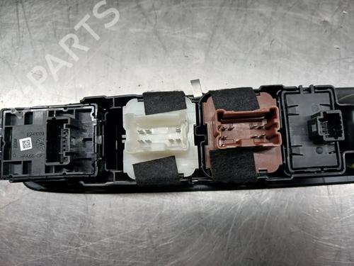 Left front window switch DACIA SANDERO III 1.0 TCe 100 | BP34251244I27  - Image 6