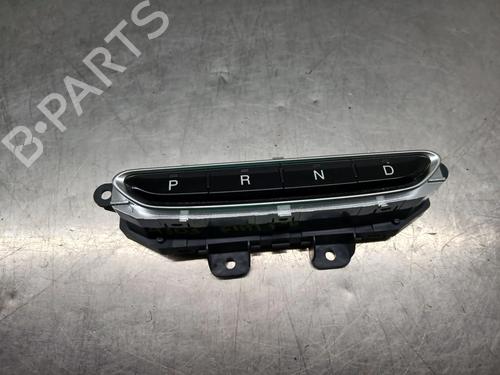 Used Gear lever Gear lever FIAT 500e (332_) Elektro (FA1) (95 hp) 34251279 34251279