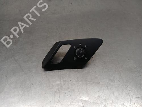 Kombi Kontakt / Stilkkontakt Kombi Kontakt / Stilkkontakt VW GOLF VII (5G1, BQ1, BE1, BE2) 1.6 TDI (105 hp) 34275596 34275596