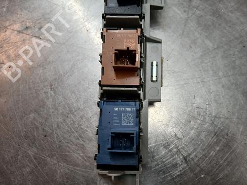 Left front window switch DS DS 7 Crossback (J4_, JR_, JC_) 2.0 BlueHDi 180 (JJEHZR) | BP34280963I27  - Image 8