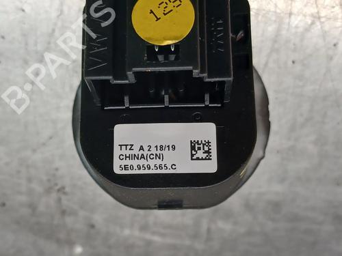 Switch SKODA OCTAVIA III Combi (5E5, 5E6) 1.0 TSI | BP34280979I30  - Image 6