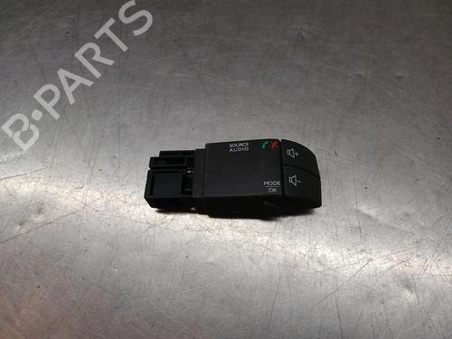 Schakelaar Schakelaar RENAULT TWINGO III (BCM_, BCA_) 0.9 TCe 90 (BCM9, BCM2) (90 hp) 34288952 34288952