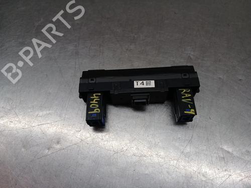 display-monitor-toyota-rav-4-v-_a5_-_h5_-2018-34320249 main image