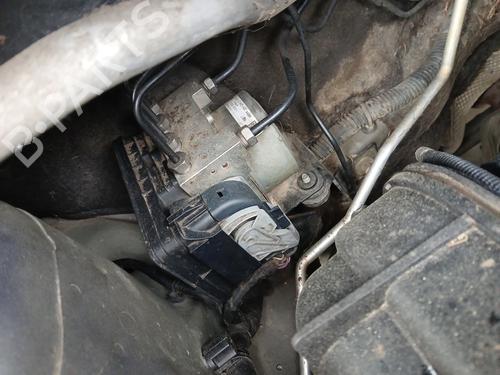 Used ABS pump ABS pump FORD FIESTA VI (CB1, CCN) 1.25 (82 hp) 33545689 33545689