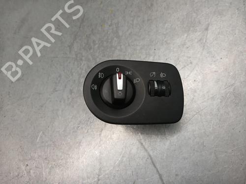 Used Headlight switch Headlight switch SEAT LEON (1P1) 1.4 TSI (125 hp) 13692554 13692554