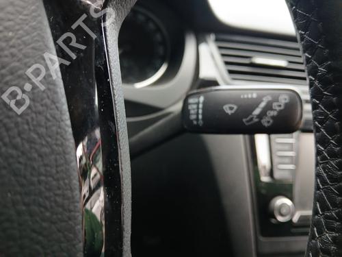 Used Steering column stalk Steering column stalk SKODA RAPID Spaceback (NH1) 1.2 TSI (90 hp) 34462384 34462384